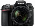 Nikon - D7500 DSLR Camera with AF-S DX NIKKOR 18-140mm f/3.5-5.6G ED VR lens - Black